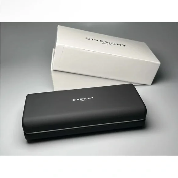New Givenchy Case Matte BlackHard Leather Original GiftBox